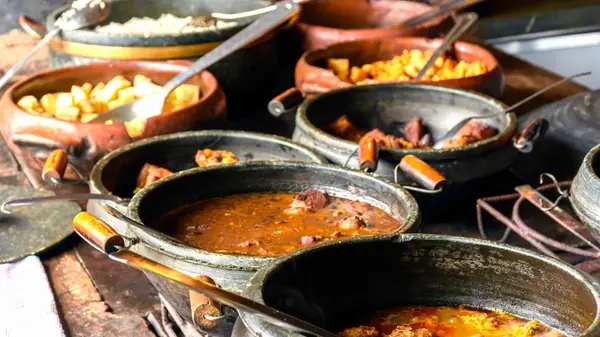 Características da Culinária Brasileira: Uma Viagem Pelos Sabores do Brasil 🇧🇷