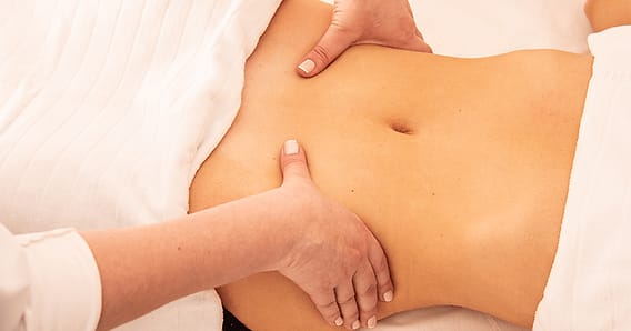 Toques simples para estimular o funcionamento intestinal natural